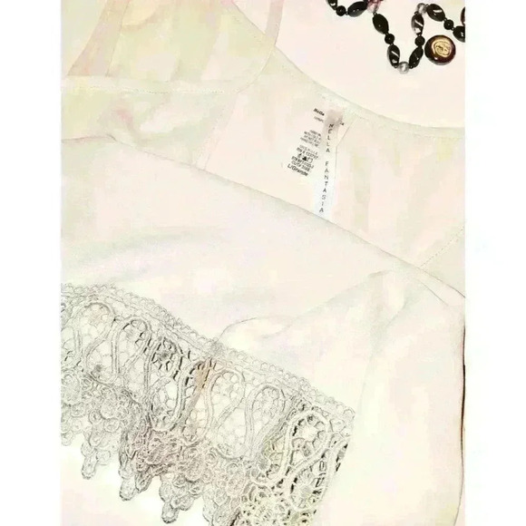 NELLA FANTASIA Shell Top IVORY Cami shirt with Sexy LACE Pointed HEMLINE size Lg - Picture 3 of 3